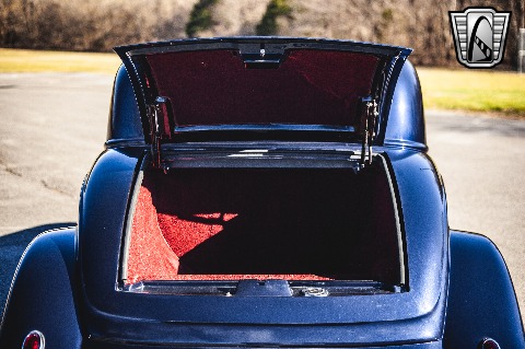 1934 Ford 3 Window image 109