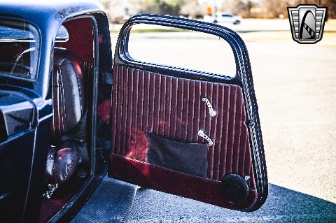 1934 Ford 3 Window image 86