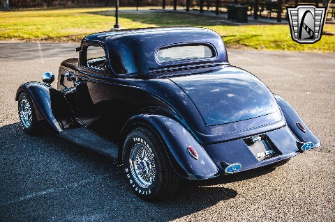 1934 Ford 3 Window image 9