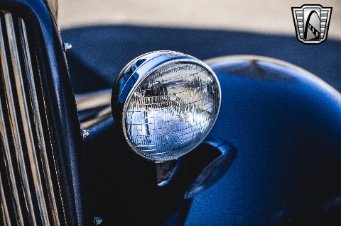 1934 Ford 3 Window image 37