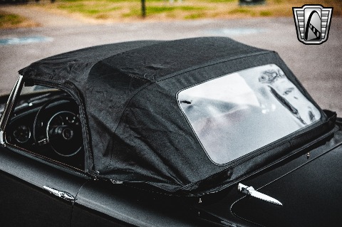 1963 Sunbeam Alpine image 136