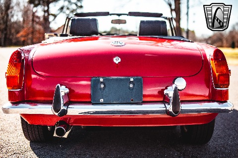 1972 MG MGB image 56