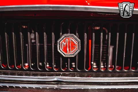 1972 MG MGB image 38