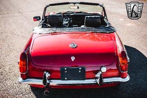 1972 MG MGB image 13