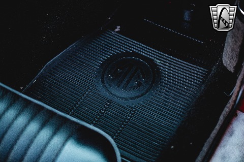 1972 MG MGB image 128