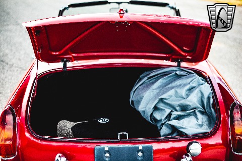 1972 MG MGB image 132