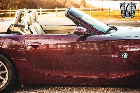 2005 BMW Z4 image 32