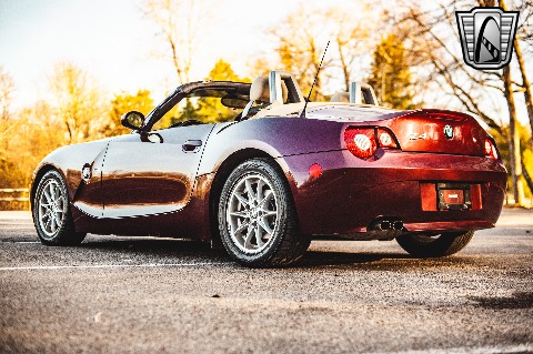 2005 BMW Z4 image 12