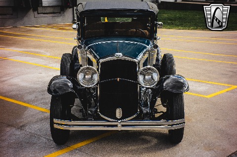 1930 Graham-Paige 4 door sedan image 3