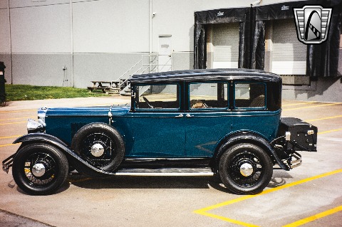 1930 Graham-Paige 4 door sedan image 9