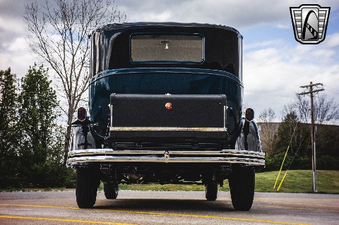 1930 Graham-Paige 4 door sedan image 17