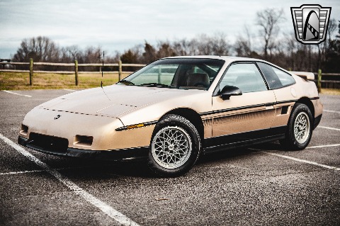 1987 Pontiac Fiero image 5