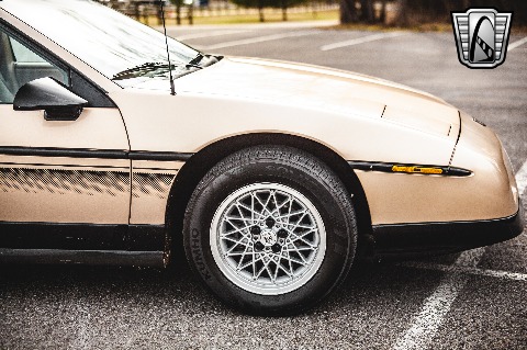 1987 Pontiac Fiero image 33