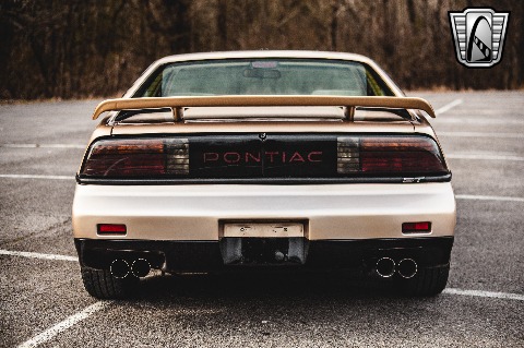 1987 Pontiac Fiero image 14