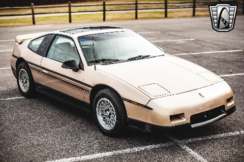 1987 Pontiac Fiero image 22
