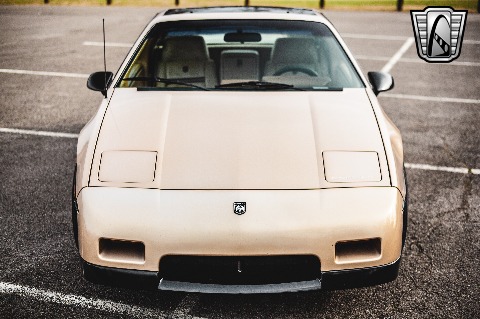 1987 Pontiac Fiero image 25
