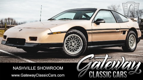 1987 Pontiac Fiero image 1