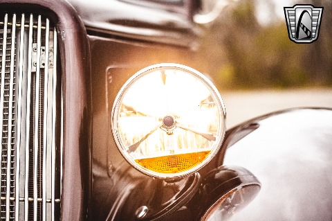 1934 Ford 3 Window image 33