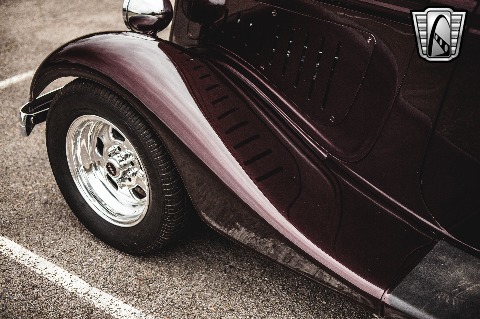 1934 Ford 3 Window image 38