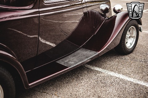 1934 Ford 3 Window image 52