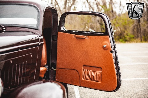 1934 Ford 3 Window image 78