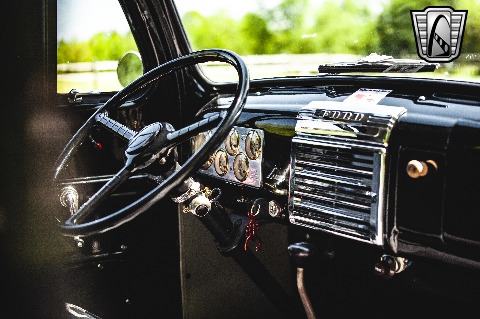 1950 Ford F1 image 110