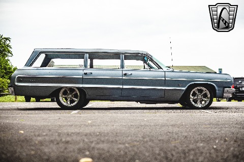 1964 Chevrolet Impala image 21