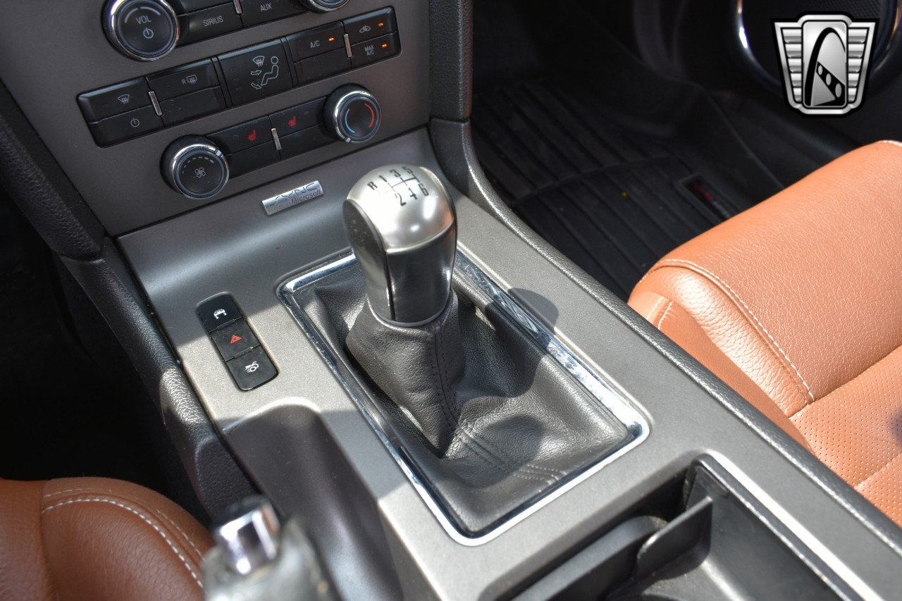 2011 Ford Mustang 19