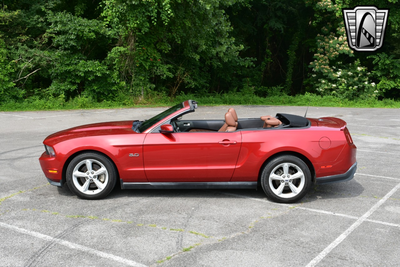 2011 Ford Mustang 25