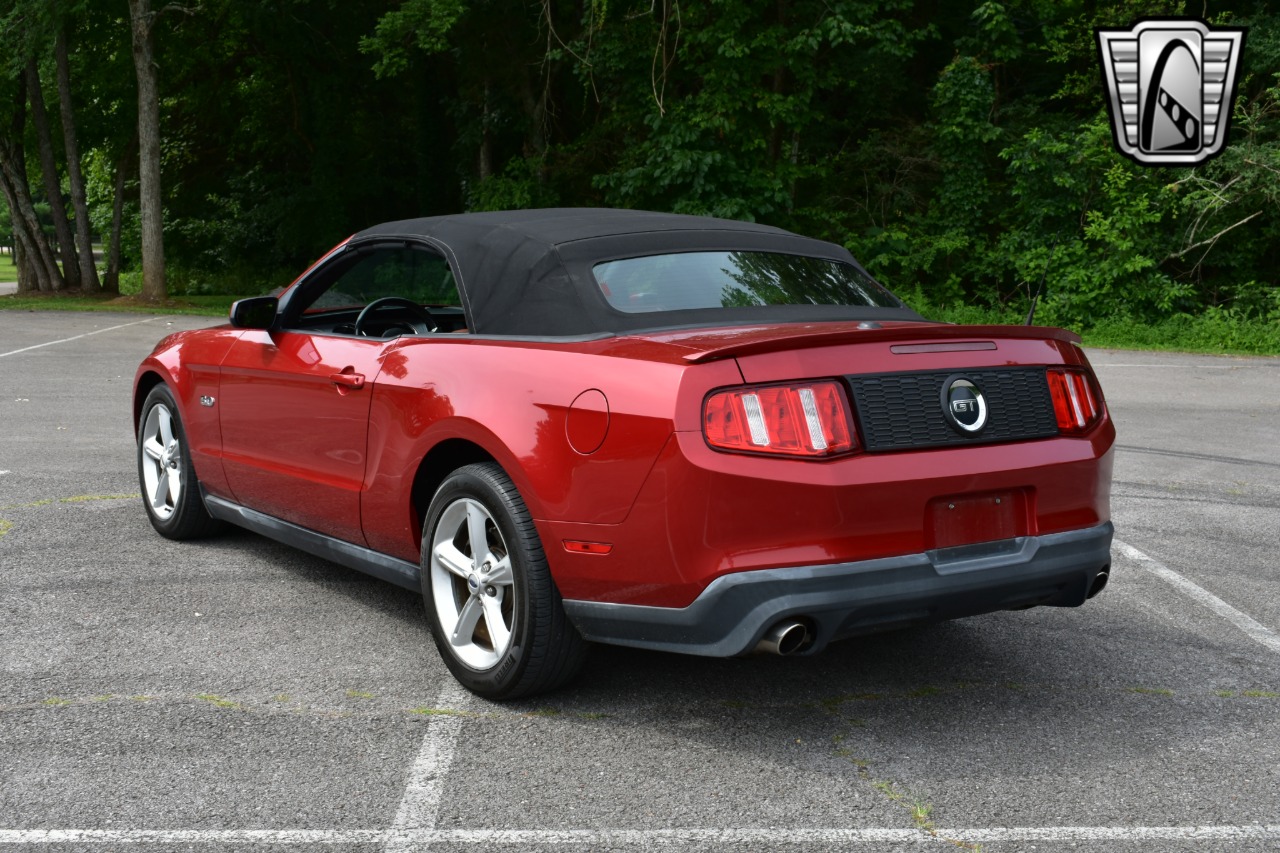 2011 Ford Mustang 10