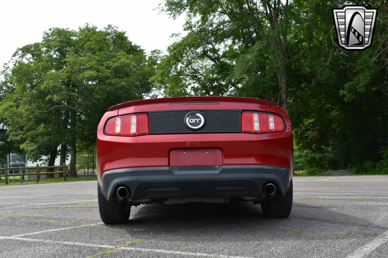 2011 Ford Mustang 32