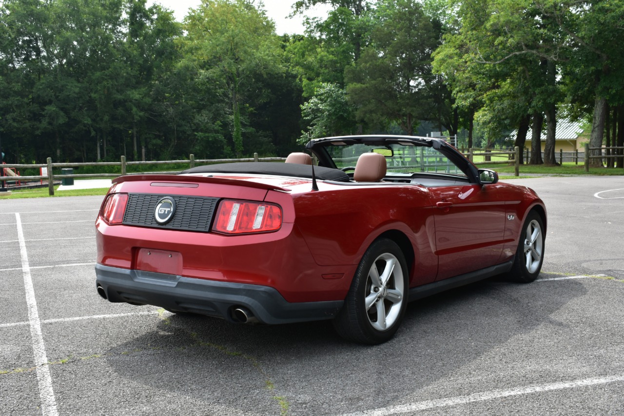 2011 Ford Mustang 34
