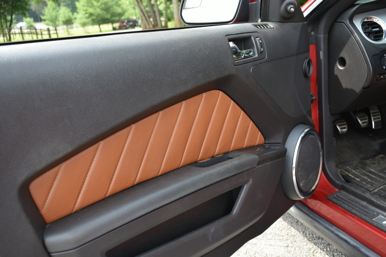 2011 Ford Mustang 98