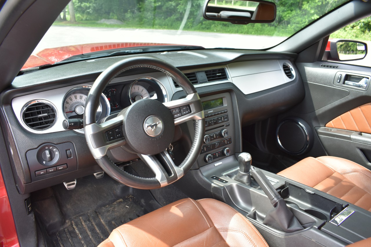 2011 Ford Mustang 18