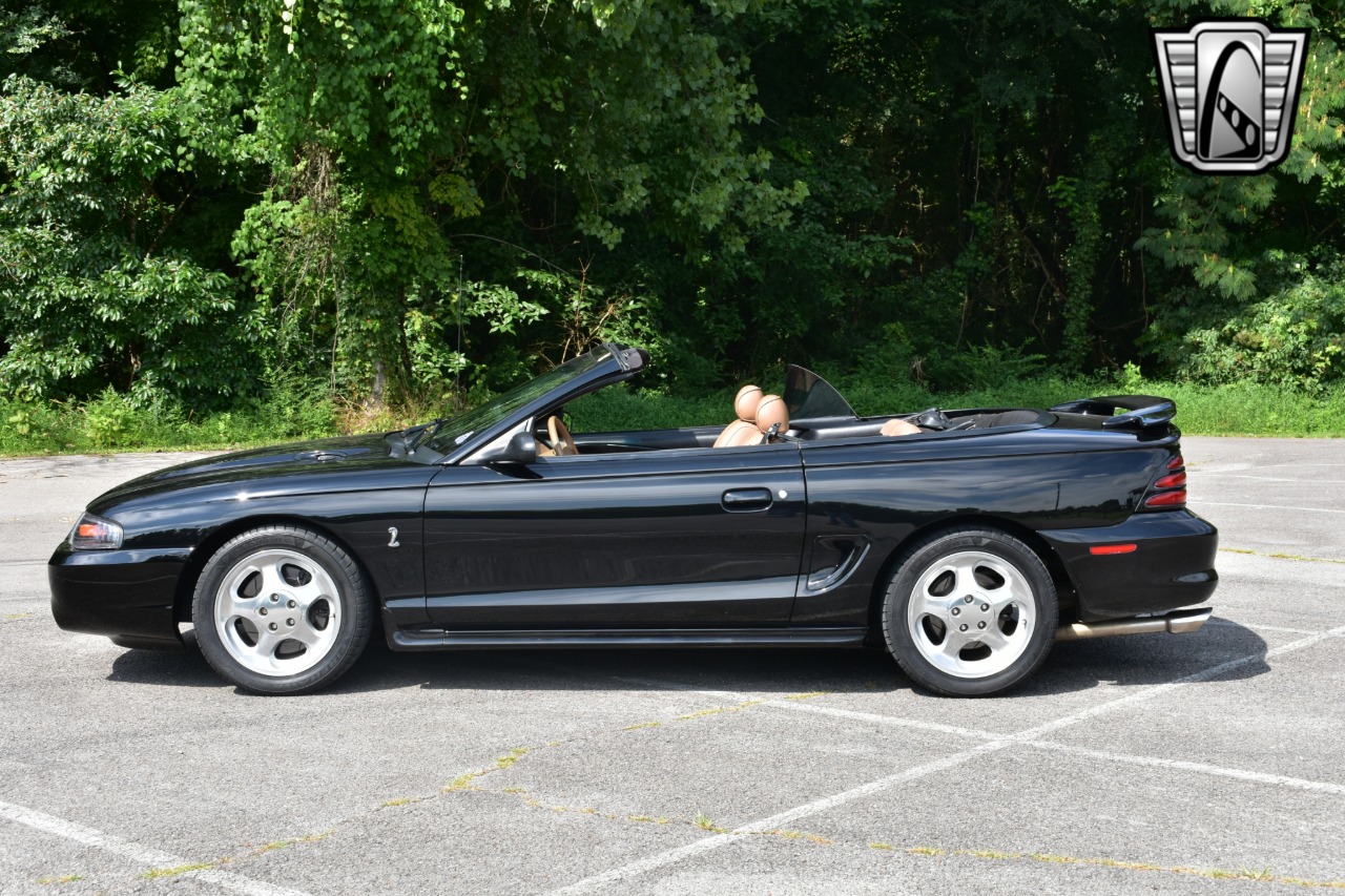 1995 Ford Mustang SVT Cobra 49