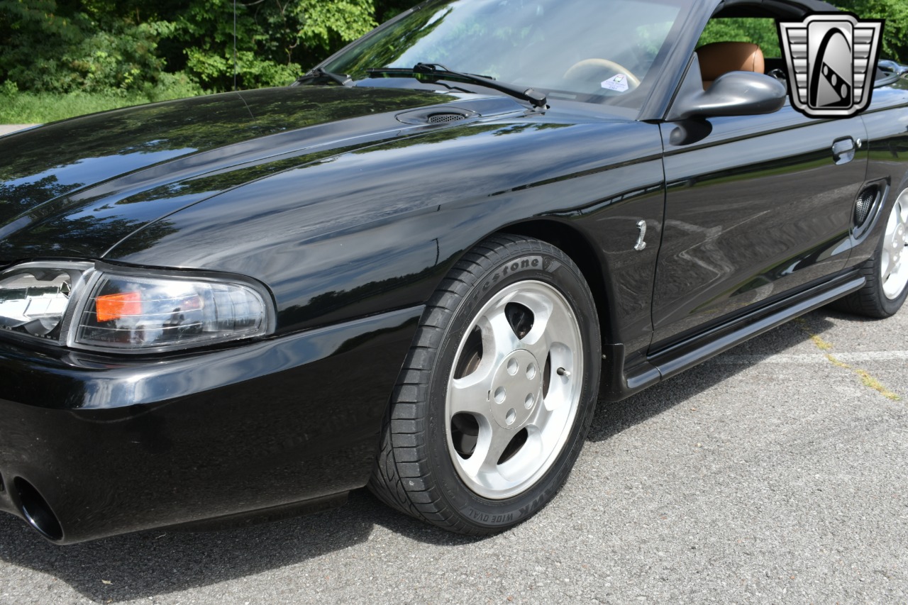 1995 Ford Mustang SVT Cobra 69