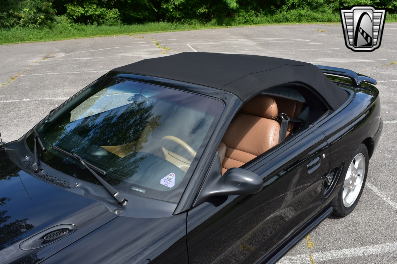 1995 Ford Mustang SVT Cobra 74