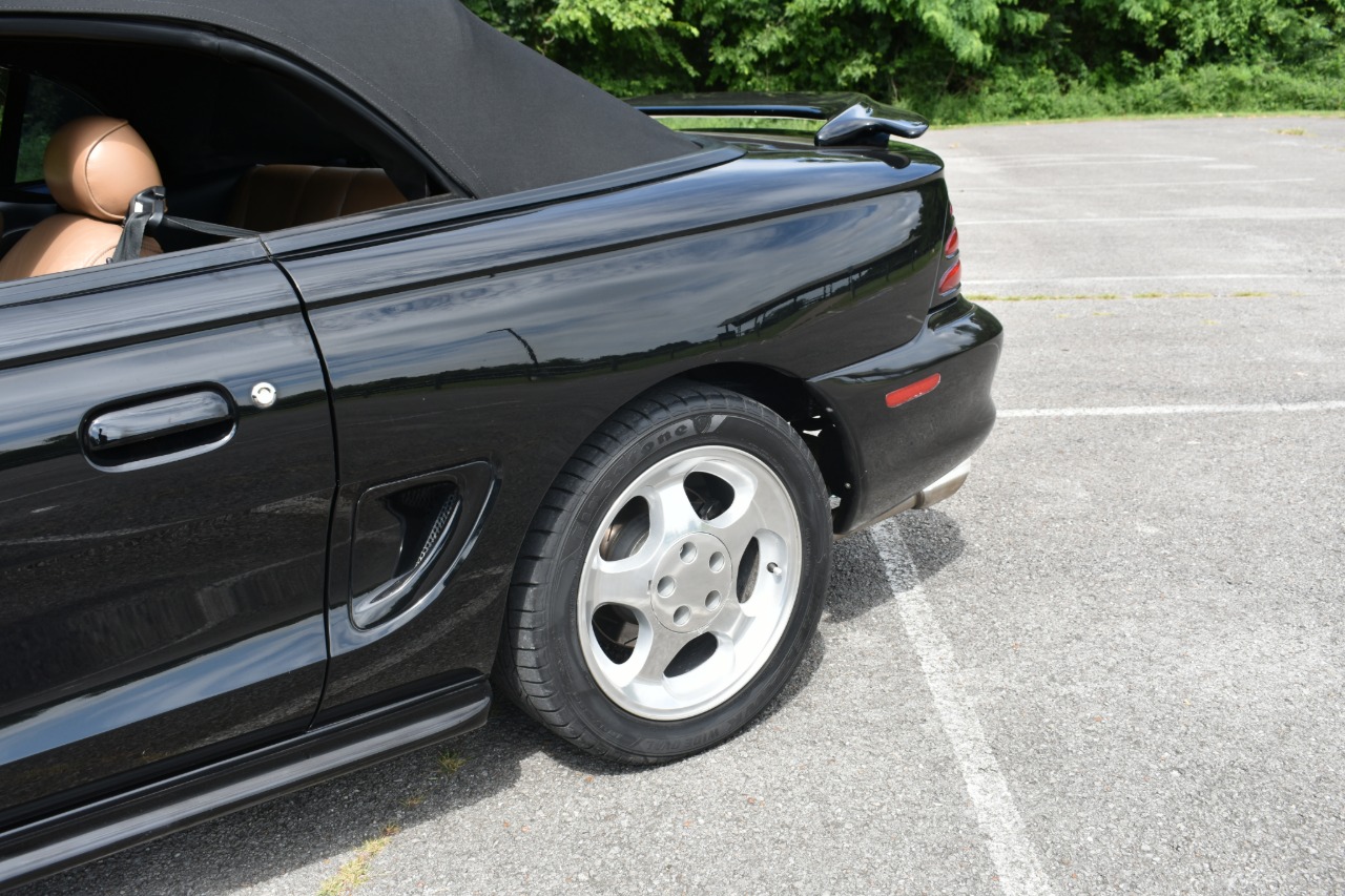 1995 Ford Mustang SVT Cobra 78