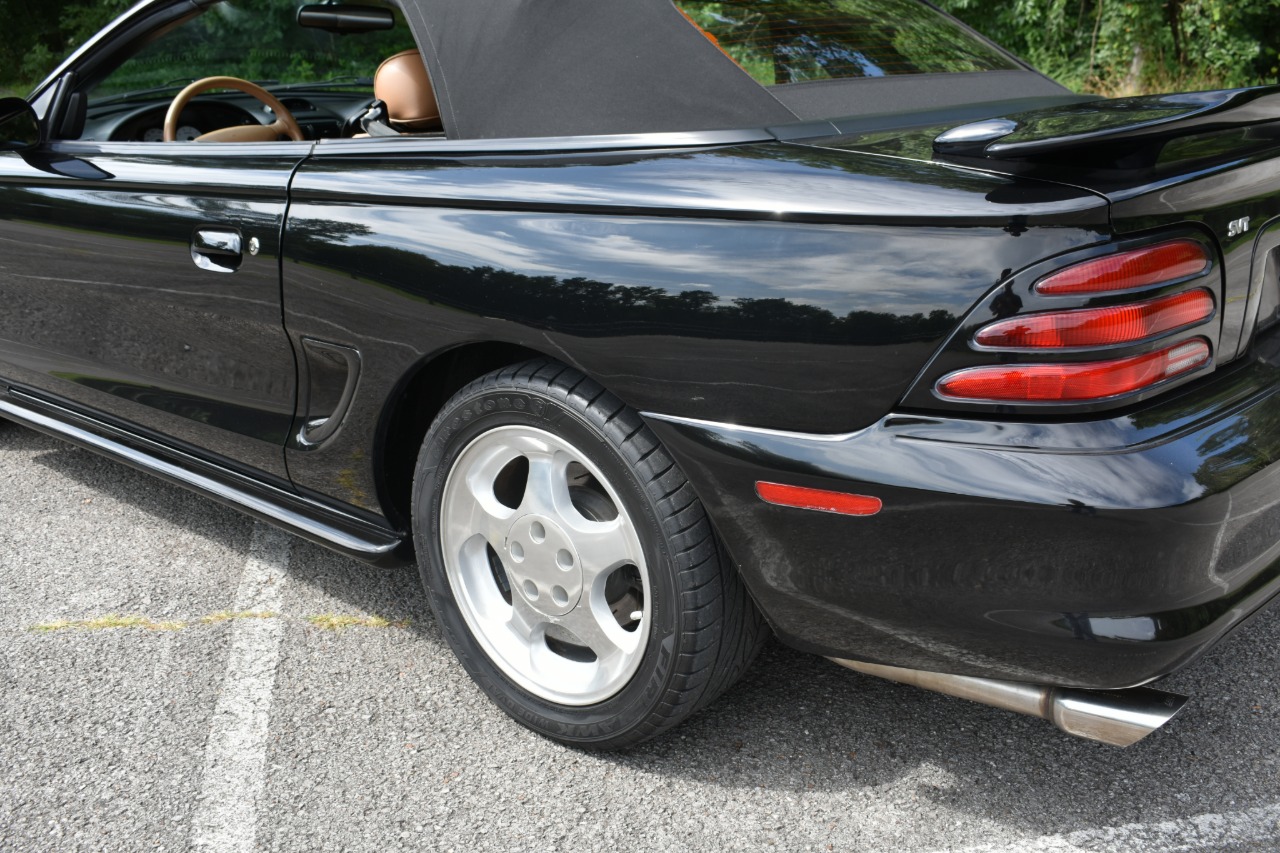 1995 Ford Mustang SVT Cobra 79
