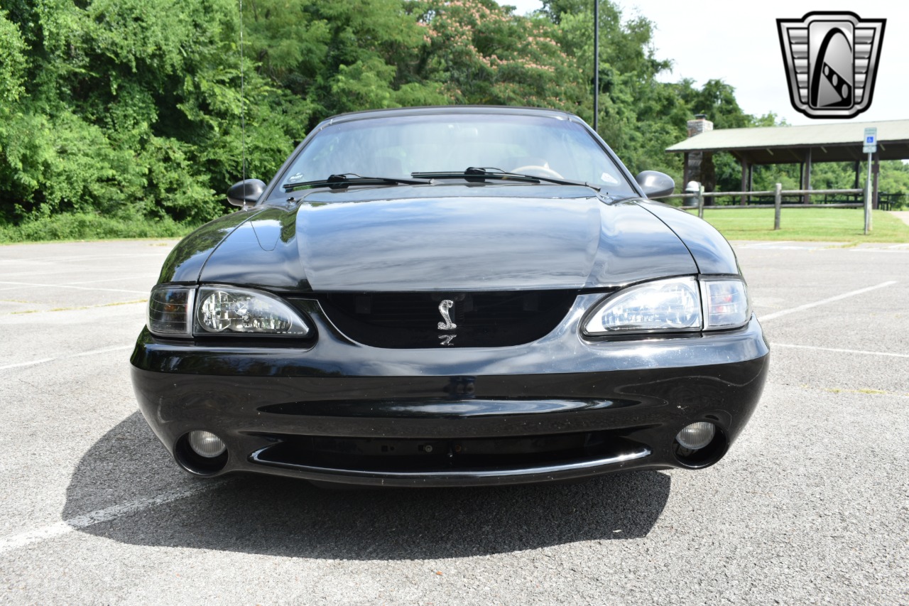 1995 Ford Mustang SVT Cobra 61