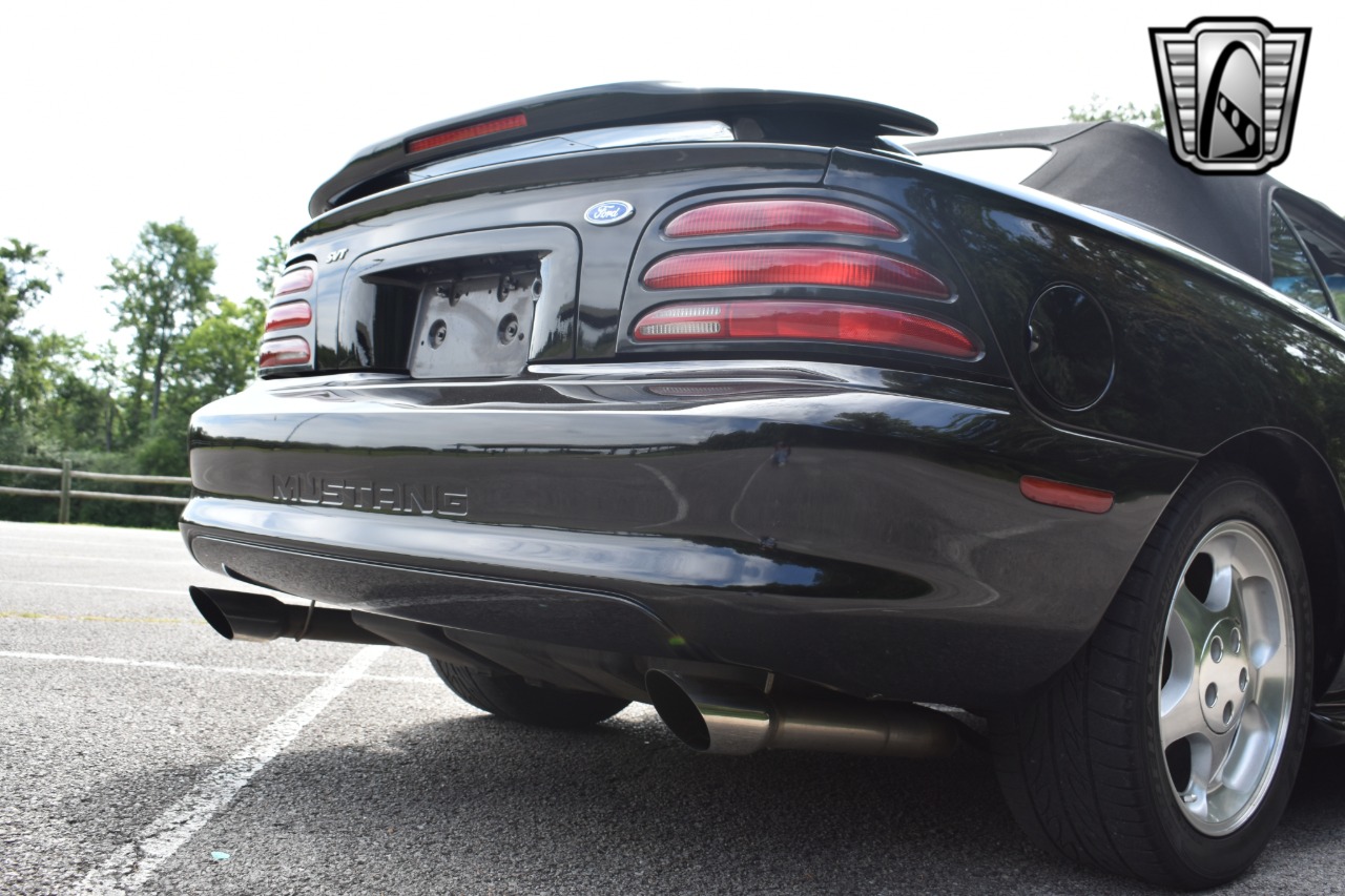 1995 Ford Mustang SVT Cobra 84