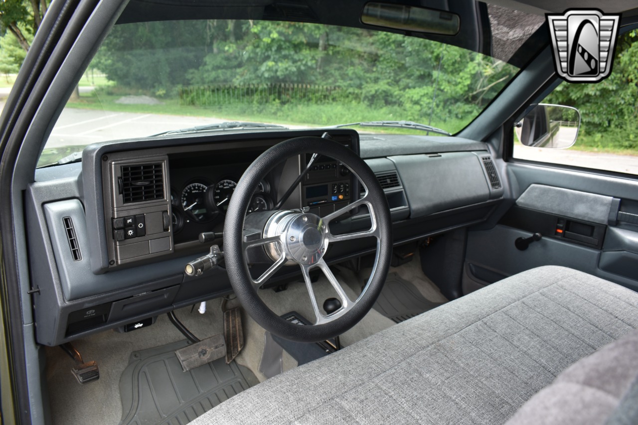 1989 GMC Sierra 18