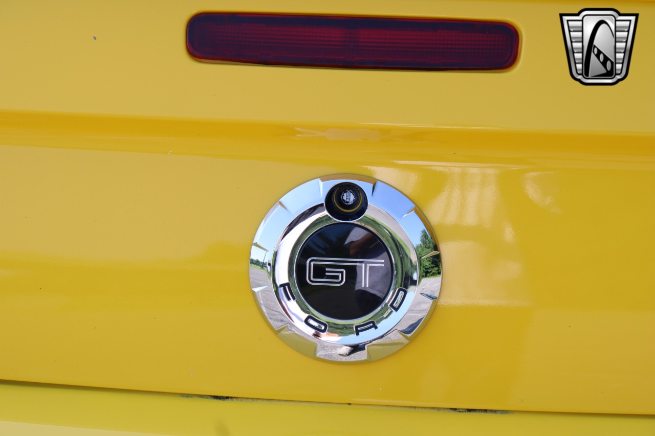 2006 Ford Mustang 89