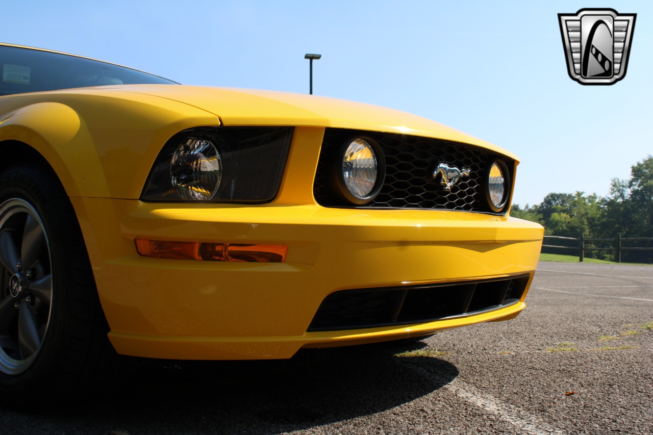 2006 Ford Mustang 68
