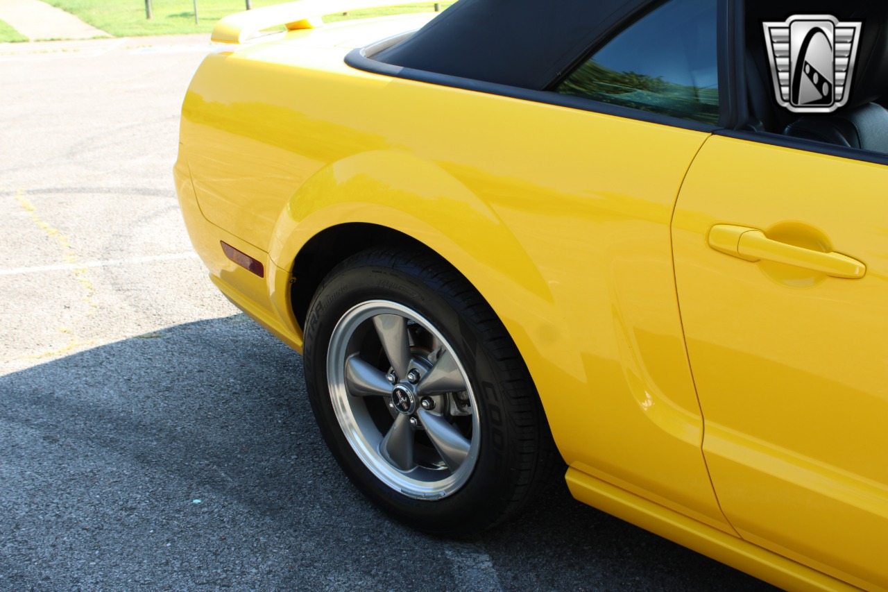 2006 Ford Mustang 93