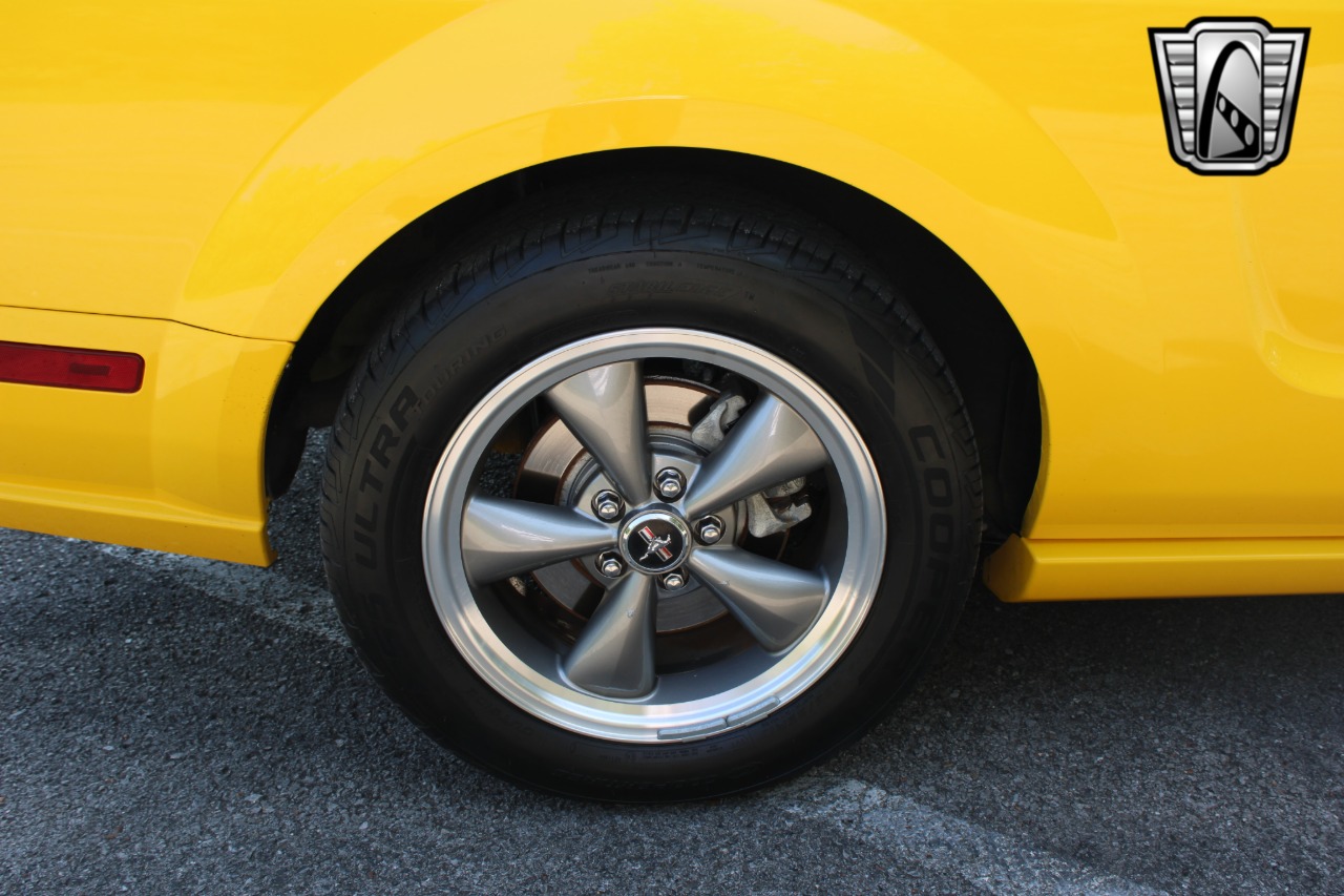 2006 Ford Mustang 94
