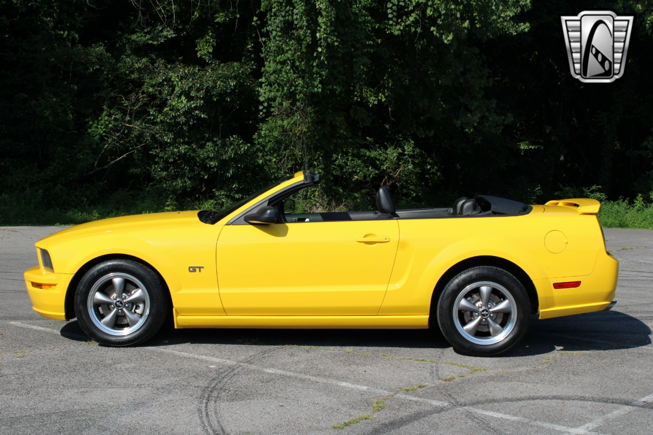 2006 Ford Mustang 49