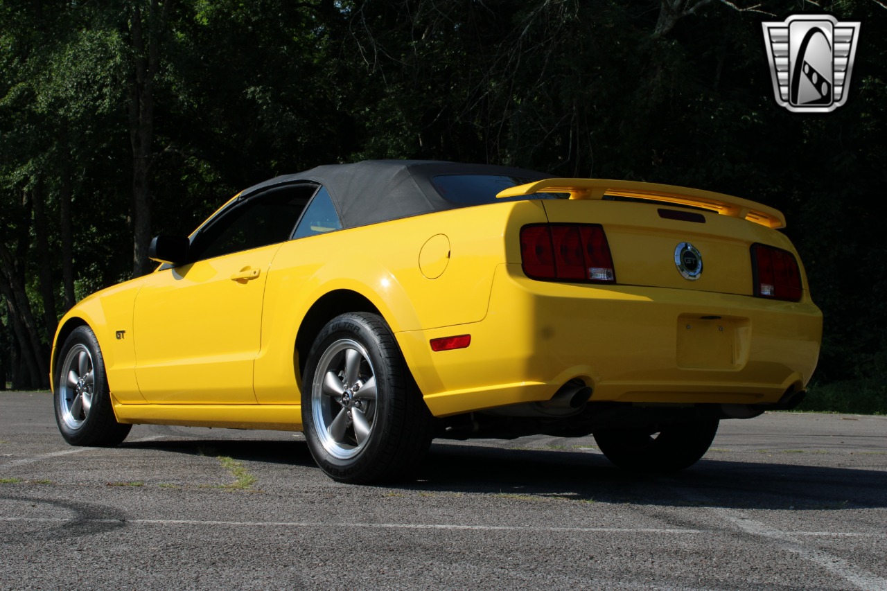 2006 Ford Mustang 3