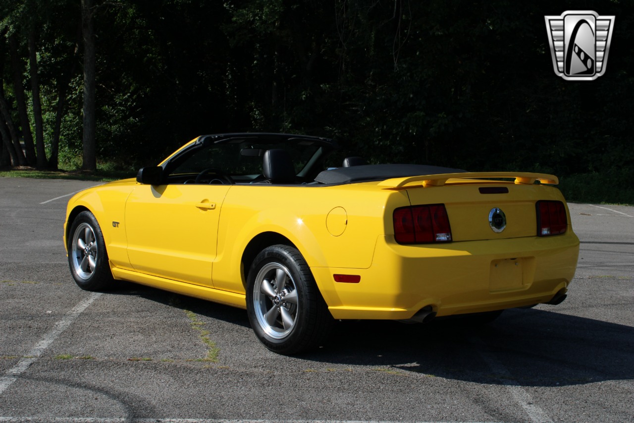 2006 Ford Mustang 50