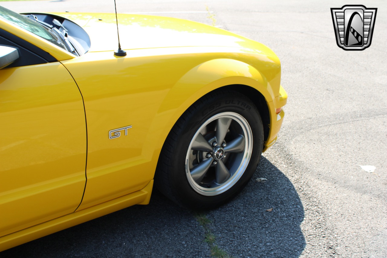 2006 Ford Mustang 98